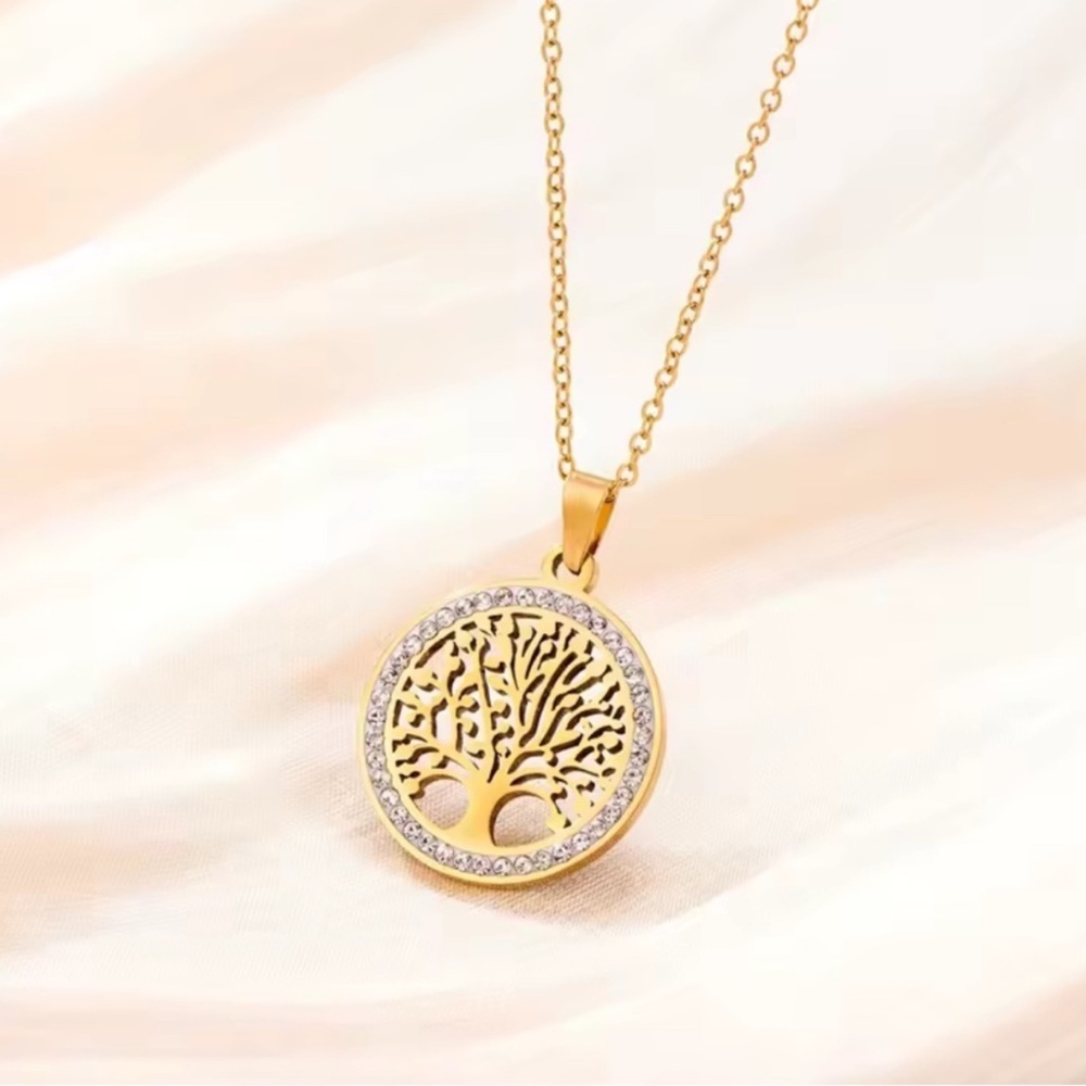 Gold Tree of Life Necklace – Dainty Circle Pendant with Crystals